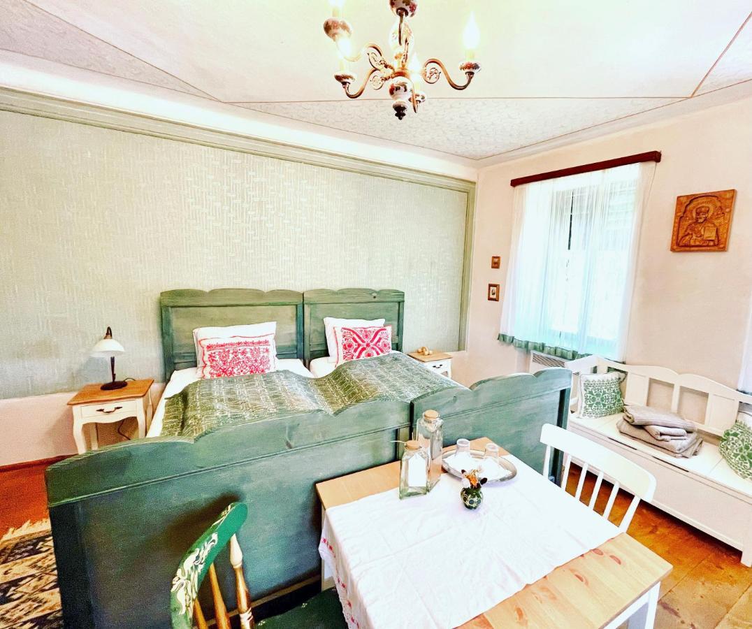 Saschiz 130/Lodging And Glamping Ngoại thất bức ảnh