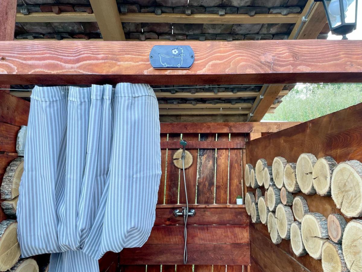 Saschiz 130/Lodging And Glamping Ngoại thất bức ảnh